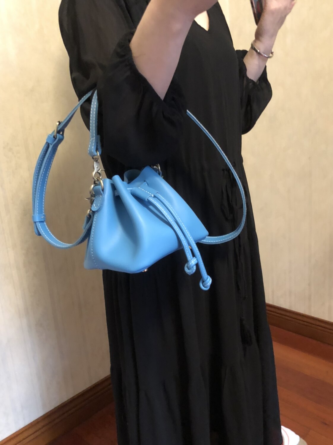 原创头层牛皮水桶包 真皮迷你手机包单肩斜款手提女包