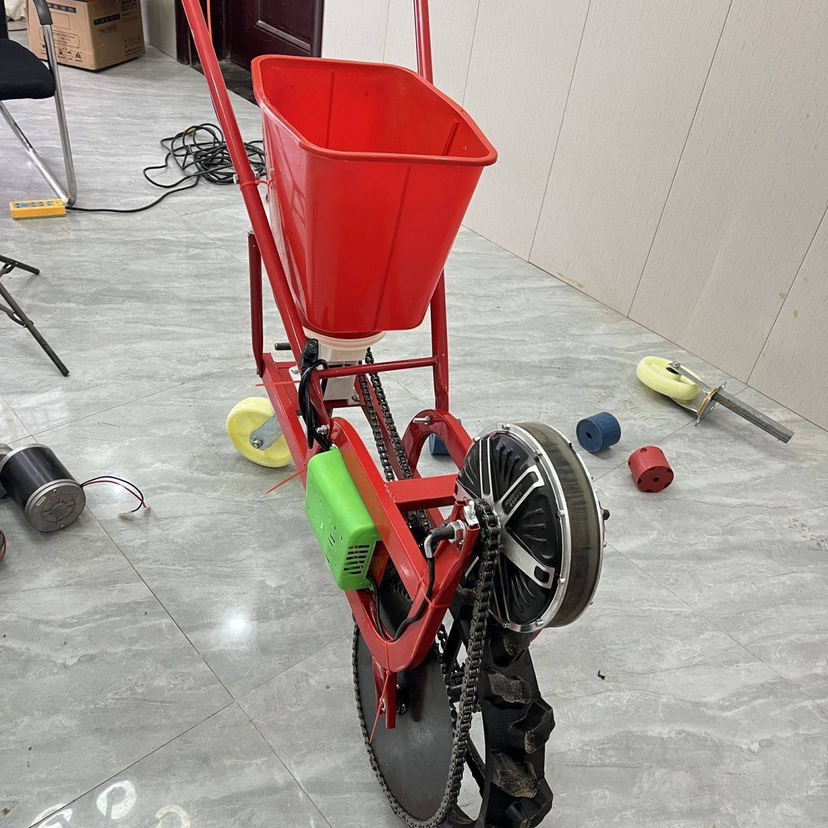 锂电池电动播种机锄草耘地开沟施肥多功能一体机新款撒肥机化肥楼,农机/农具/农膜,其它农用工具,淘宝优惠券,粉丝福利购,淘宝优惠卷