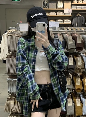 复古绿色格子衬衫女设计感小众春季新款宽松长袖上衣港风衬衣外套