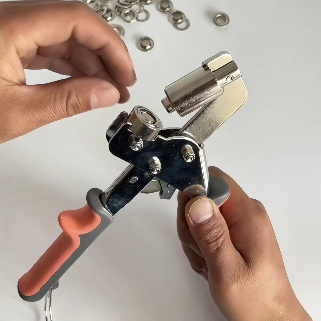 【万物皆可挂!】小物打孔器家用纽扣安装工具皮革压扣打孔钳套装