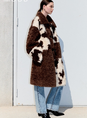 310MOOD学院风保暖舒适时髦廓形泰迪熊不规则拼接长款大衣外套女