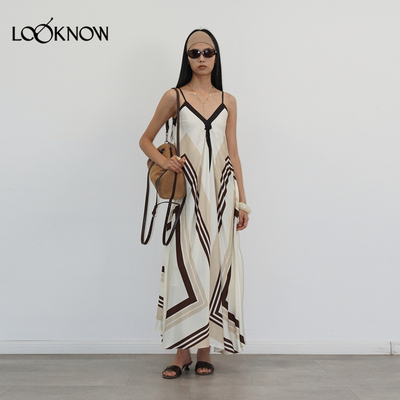 halfmoon x LOOKNOW2026春夏新品白色几何印花方巾感吊带连衣裙