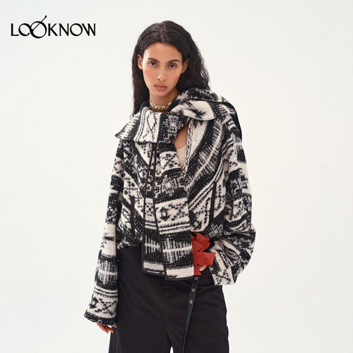 Medium Well x LOOKNOW25年秋季新款羊毛围巾领廓形外套女