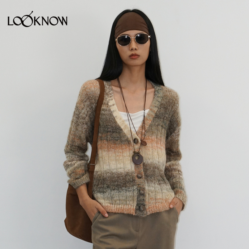 halfmoon x LOOKNOW2025秋冬新款杏色条纹v领针织开衫女