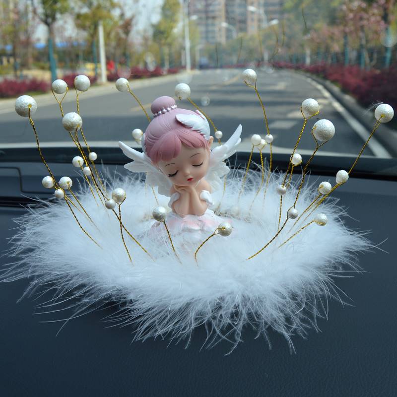 汽车内装饰用品大全2023新款高级感摆件车载中控台女神款安妮宝贝