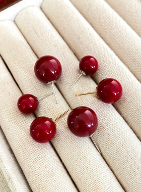 s925纯银安哥拉红色圆珠耳钉女轻奢复古时尚感百搭过年款耳饰