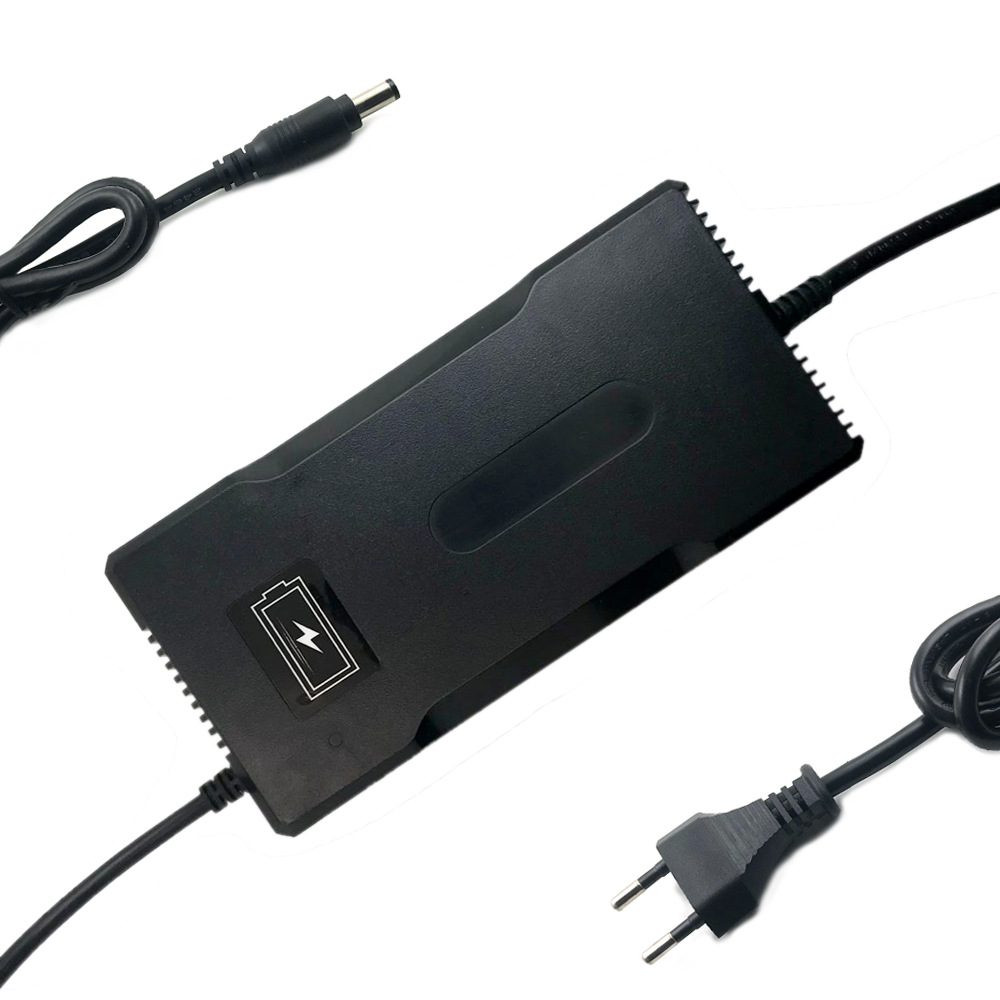 12.6V10A 14.6V10A 29.4V7A 54.6V5A 84V3A锂电池充电器