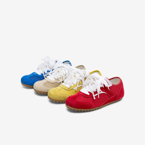 百思图2025秋新款真皮珍珠蕾丝蝴蝶结芭蕾德训鞋女休闲鞋A1981CM5