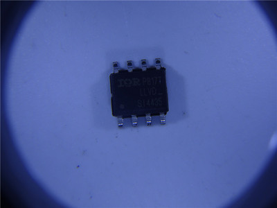 SI4435DYTRPBF 丝印SI4435 SOP8原装英飞凌 30V8A晶体管 全新