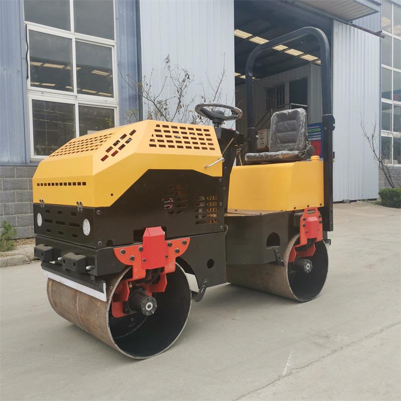 1.5吨座驾式压路机震动小型压实机双钢轮振荡小碾子手扶式压路机