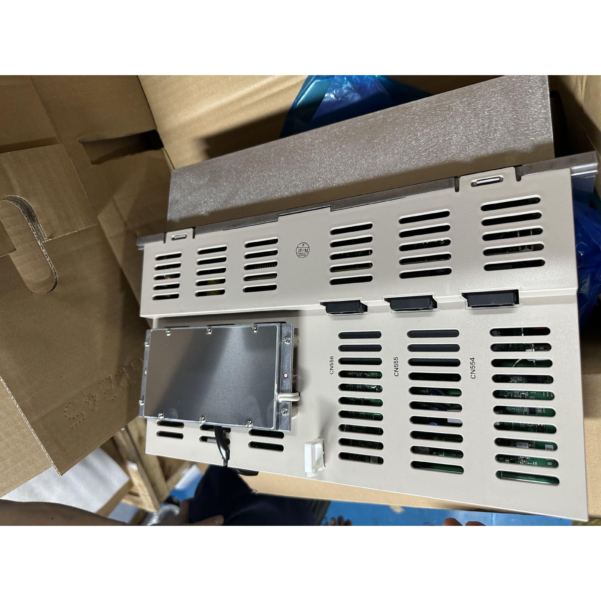 CSRA-CV10D03A 安川机器人Yrc1000整流器