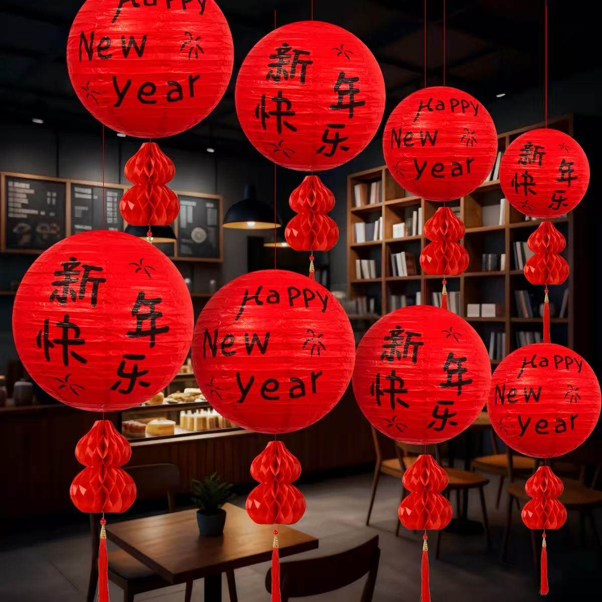 春节大门红灯笼新款2027小灯笼挂饰树上新年过年阳台商场橱窗布置