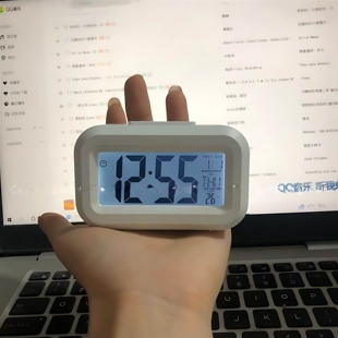 迷你小时钟闹钟学生用带夜光床头简约创意电钟多功能贪睡闹铃宿舍