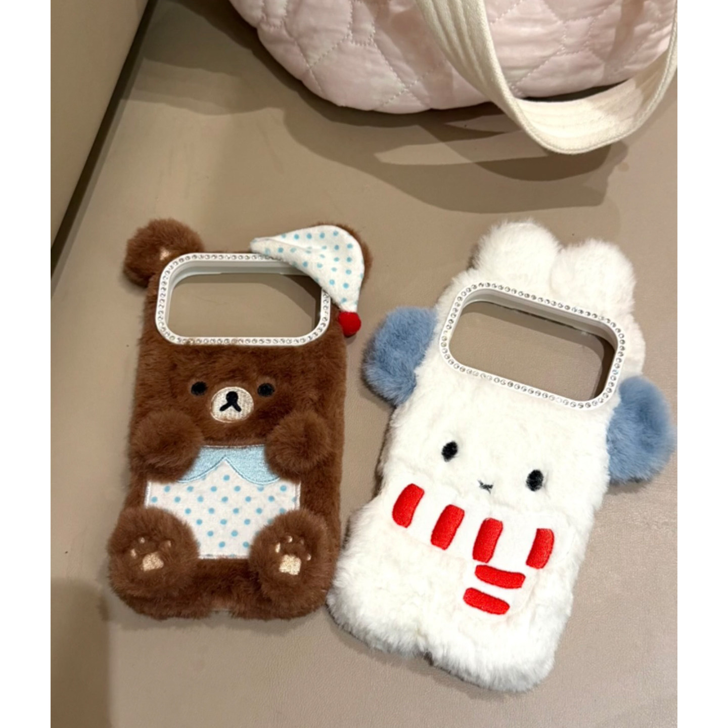 秋冬款毛绒卡通轻松熊兔子适用苹果17promax手机壳iPhone17女新款16可爱15日韩14网红16Pro防摔15pro保护套男