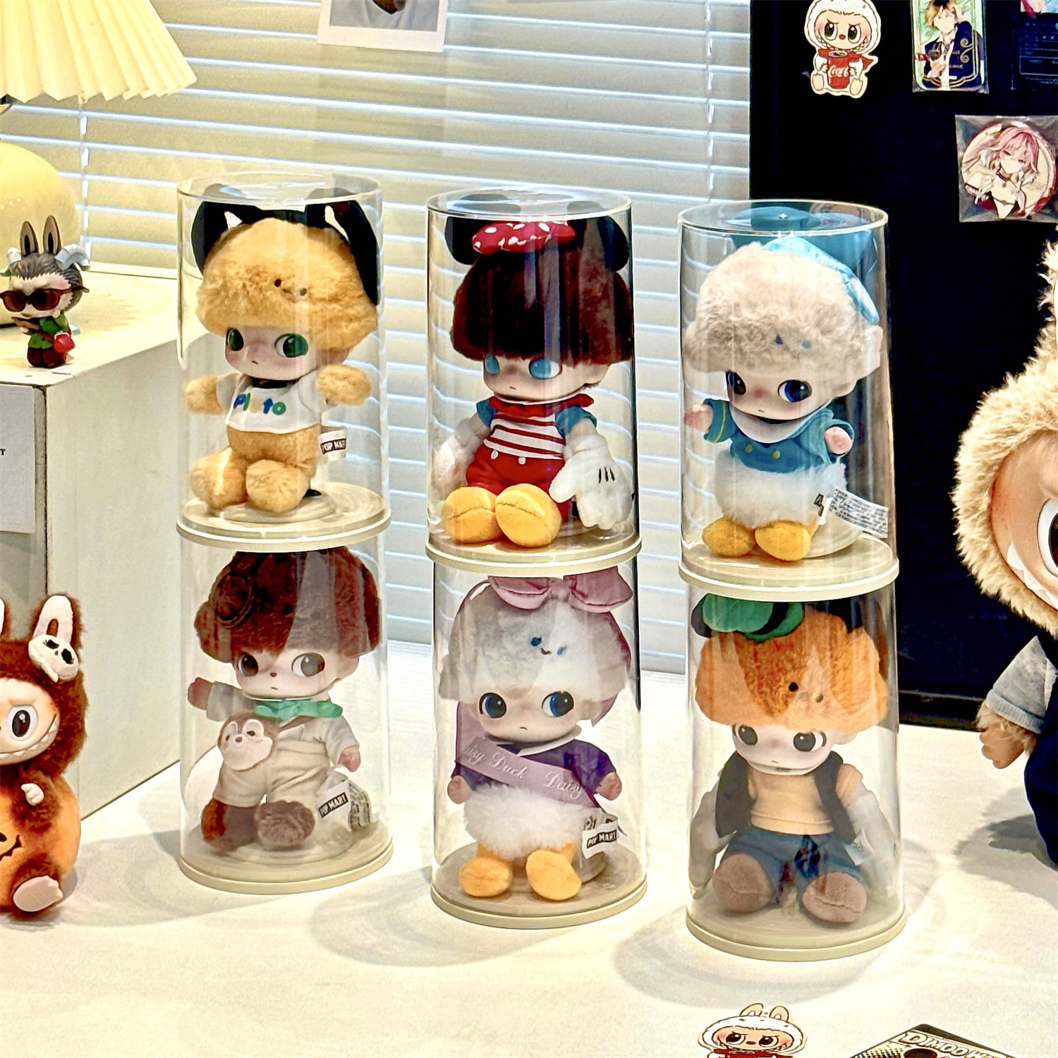 dimoo展示盒迪士尼搪胶娃娃盲盒展示架泡泡玛特拉布布手办保护盒
