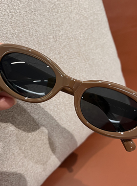 2025年秋款时尚防紫外线墨镜女潮