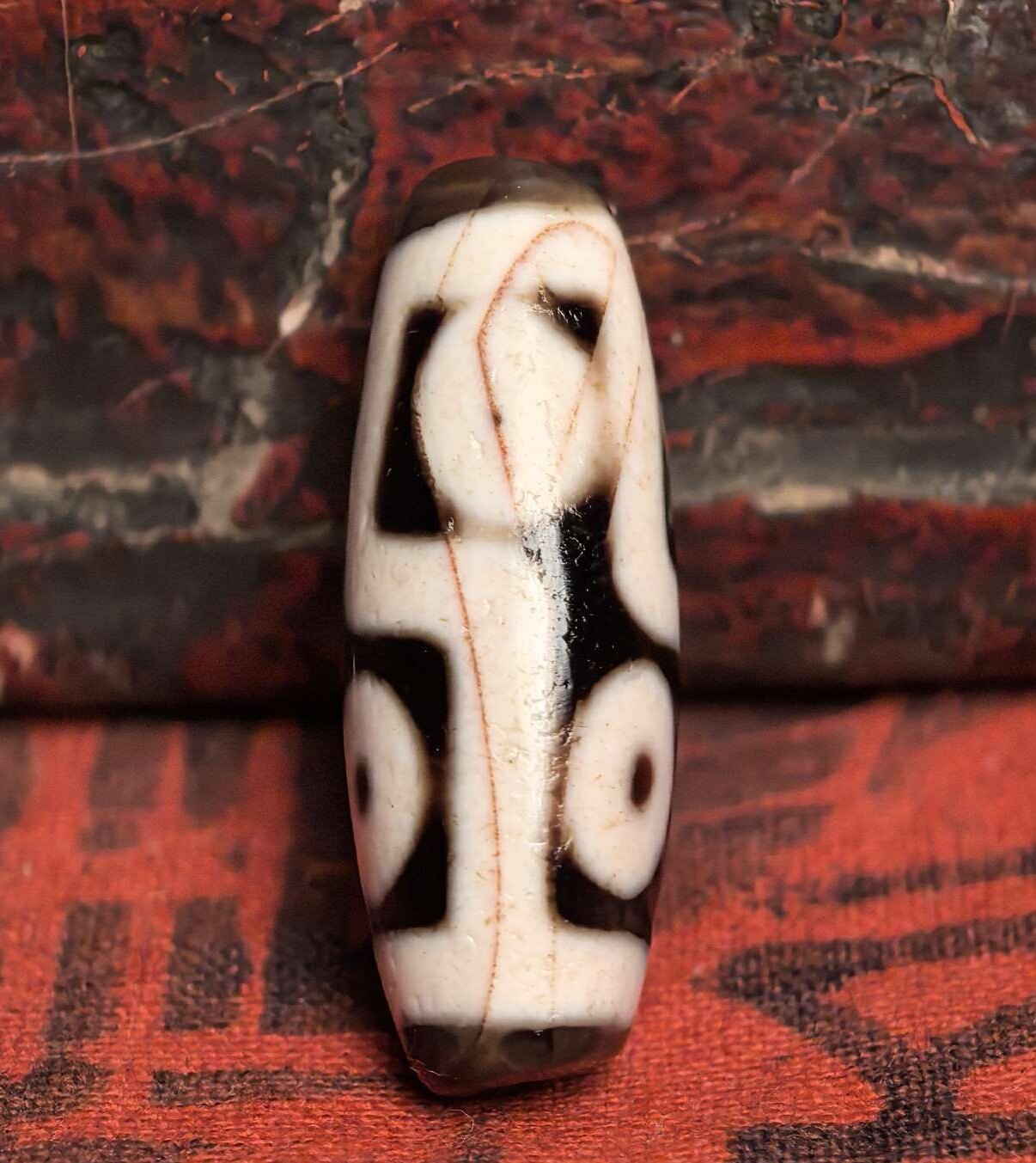 藏地修持【满珠沙黑白玉化六眼天珠】堪比千年品相 一图一物