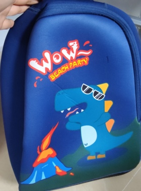 儿童书包幼儿园男女韩版卡通恐龙书包轻便儿童背包书包幼儿园