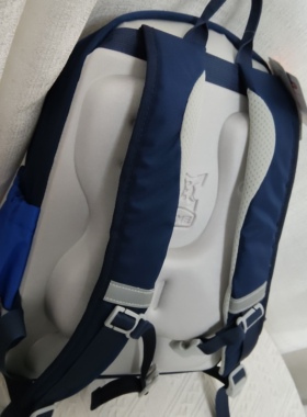 YOME奥特M书包小学生男一二三四年级儿童减负护脊轻便双肩包