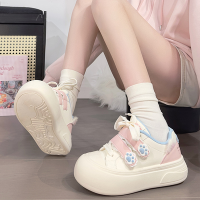 人本可爱女孩鞋子女初中生巨好看的厚底板鞋休闲百搭时尚小白鞋女