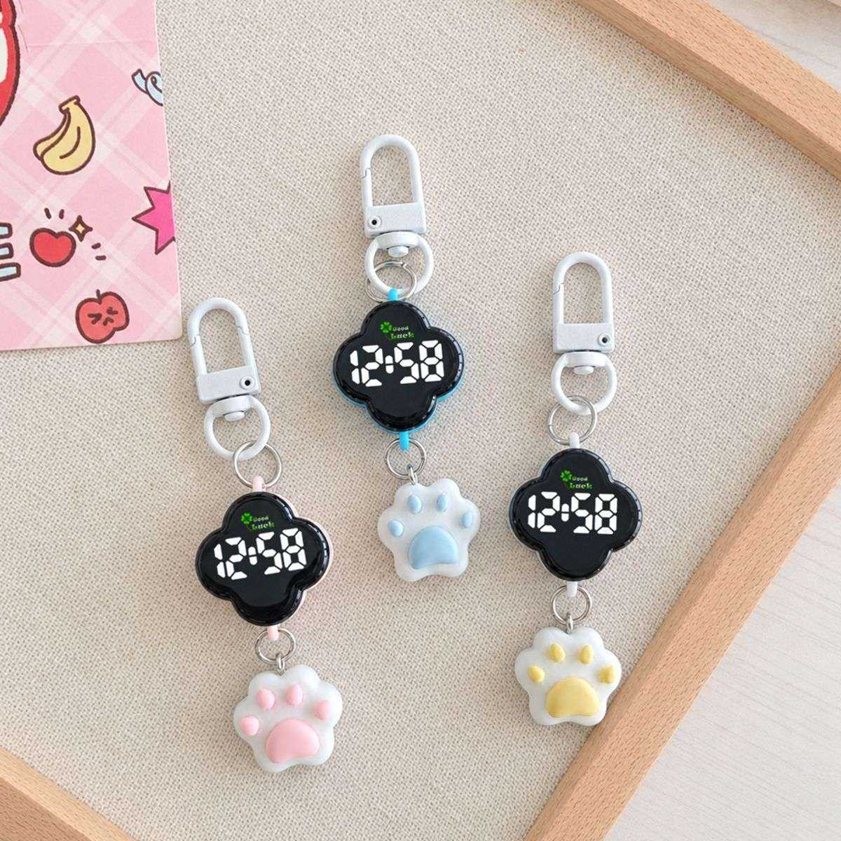 网红烤漆猫爪时间挂表钥
