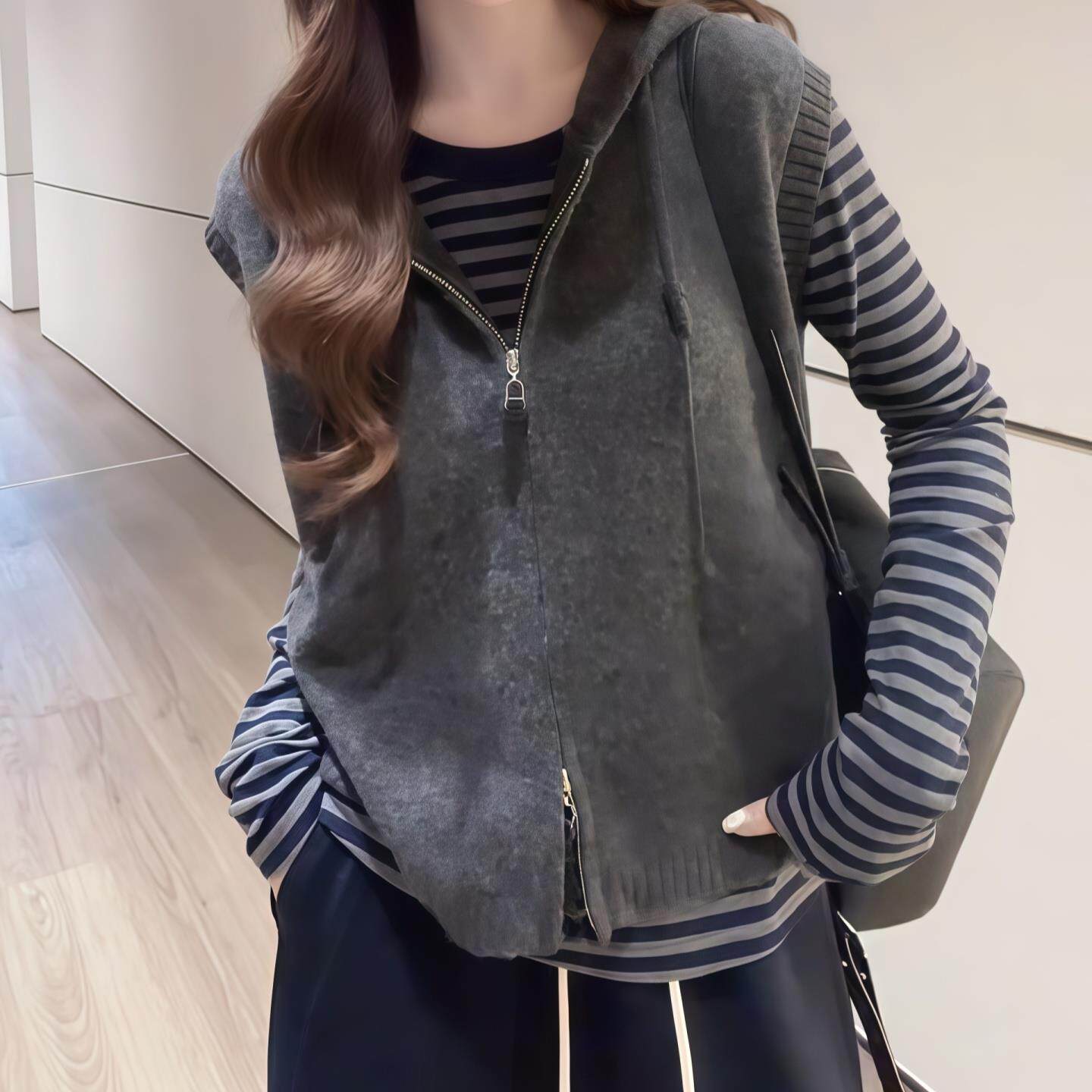 JOYIASS连帽拉链针织马甲女2025新款秋季宽松无袖坎肩背心内搭条