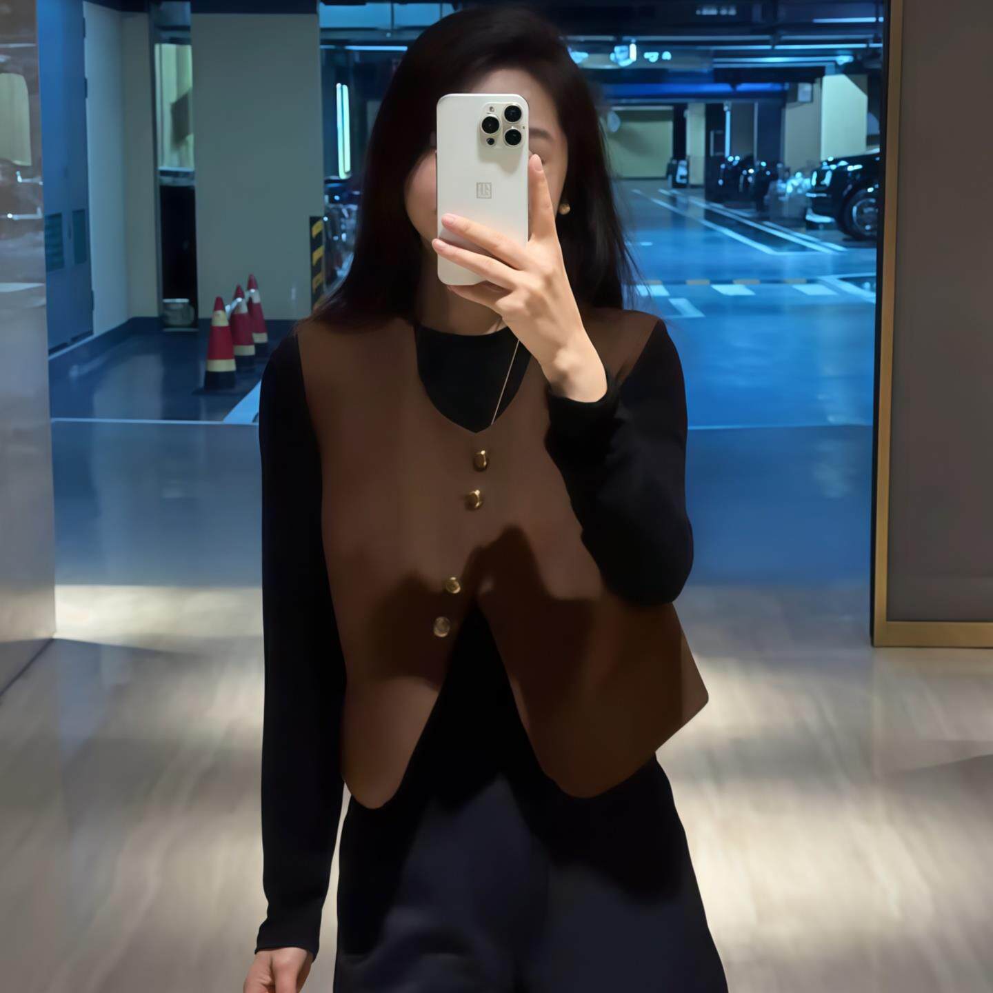 JOYIASS外搭排扣西装马甲女2025新款秋季无袖圆领坎肩短开衫时髦