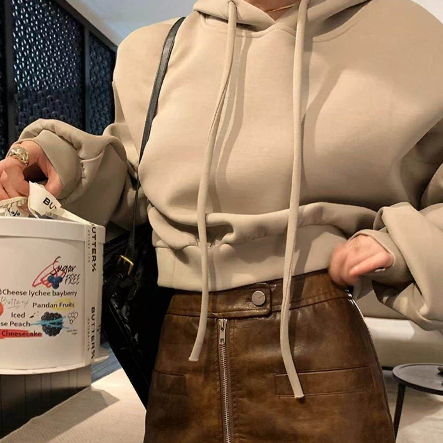 JOYIASS高腰短款连帽卫衣女2025新款秋季时髦高街抽绳套头帽衫长