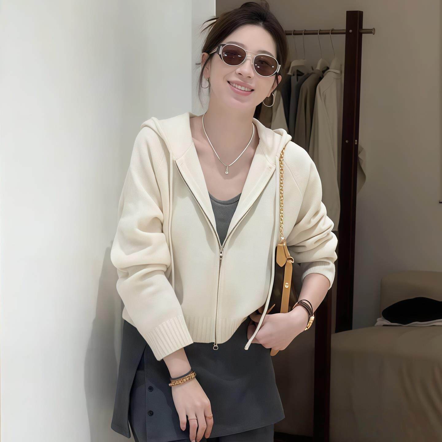 JOYIASS连帽拉链针织短外套女2025新款秋季小个子外搭插肩长袖开
