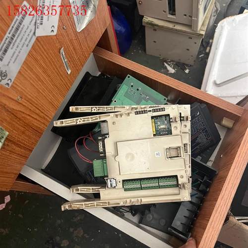 施耐德VW3A3501变频器控制器内部可编程卡 #Schne(议价)