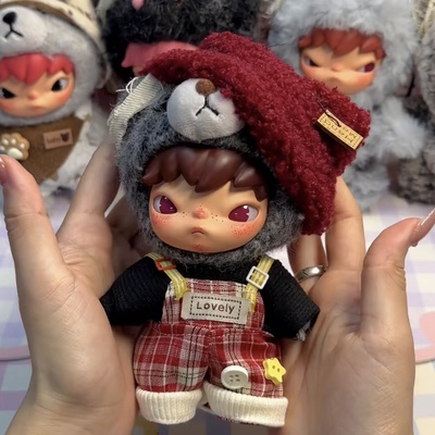 泡泡玛特新款小野公路日志搪胶城市浮尘娃衣10cm公仔服Hirono拓印