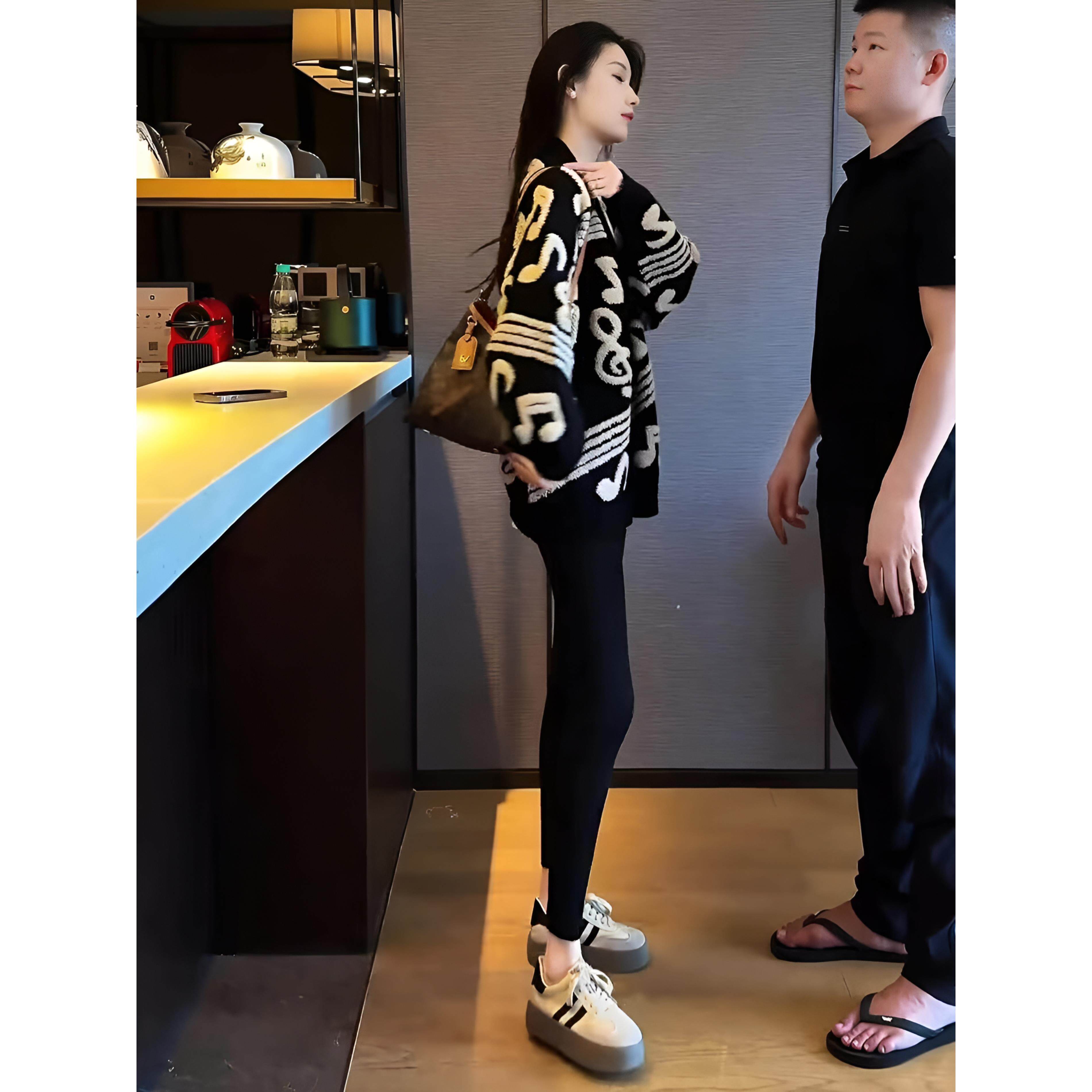 JOYIASS宽松慵懒风提花针织开衫女秋季黑色中长款小众设计感时尚
