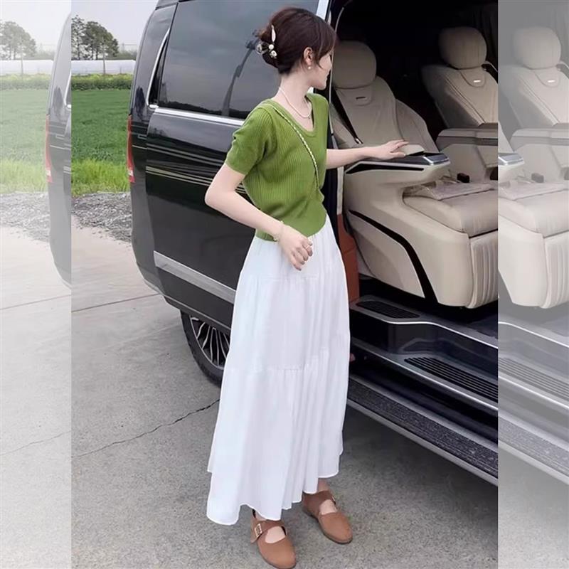 BLLOUKE法式别致漂亮上衣搭配白色半身裙子设计感牛油果绿T恤女