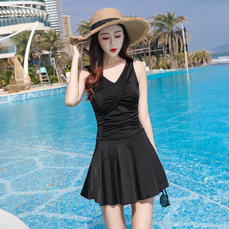 泳衣女夏2026新款连体保守遮肚显瘦性感大码泡温泉游泳衣女带胸垫