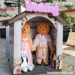 电影卡通形象制作厂家商场美陈IP布置能动的卡通人物模型摆件.