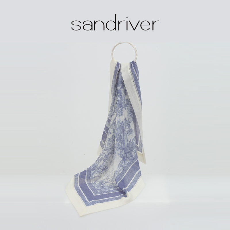沙涓Sandriver羊绒印花方巾女士休闲百搭方形围巾