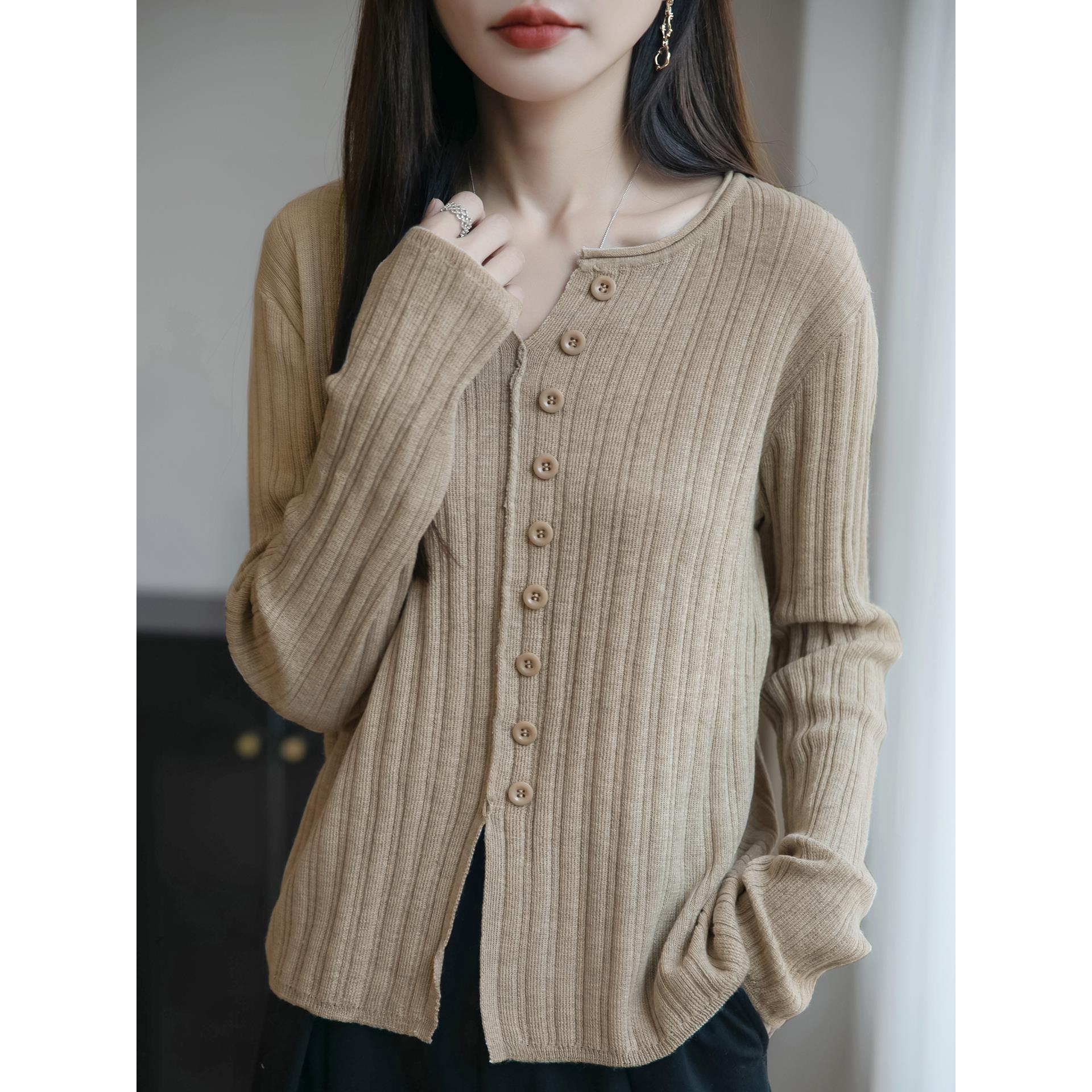 JOYIASS2025新款精纺V领针织衫女开叉V领毛衣内搭洋气设计感上衣