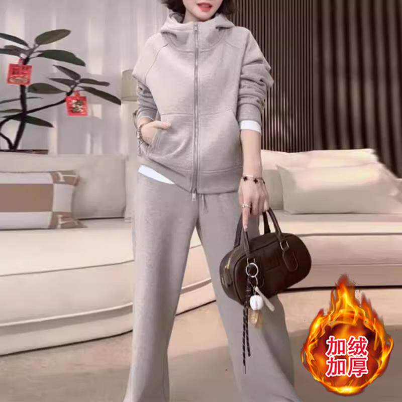 JOYIASS2025秋冬季新款女士超火加绒加厚保暖两件套小个子连帽卫