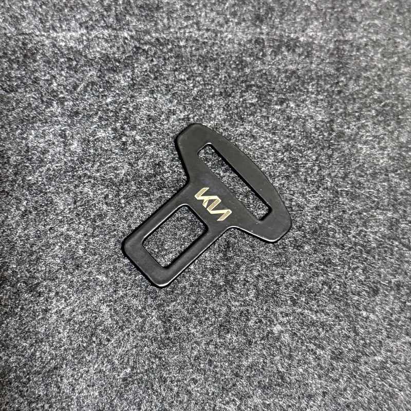 起亚K3汽车安全插带卡头K2智跑K4奕跑k5焕驰kx37插头卡扣锁扣通用