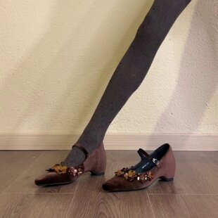 复古尖头亮片花朵内增高玛丽珍鞋女2026新款一字扣带通勤浅口单鞋