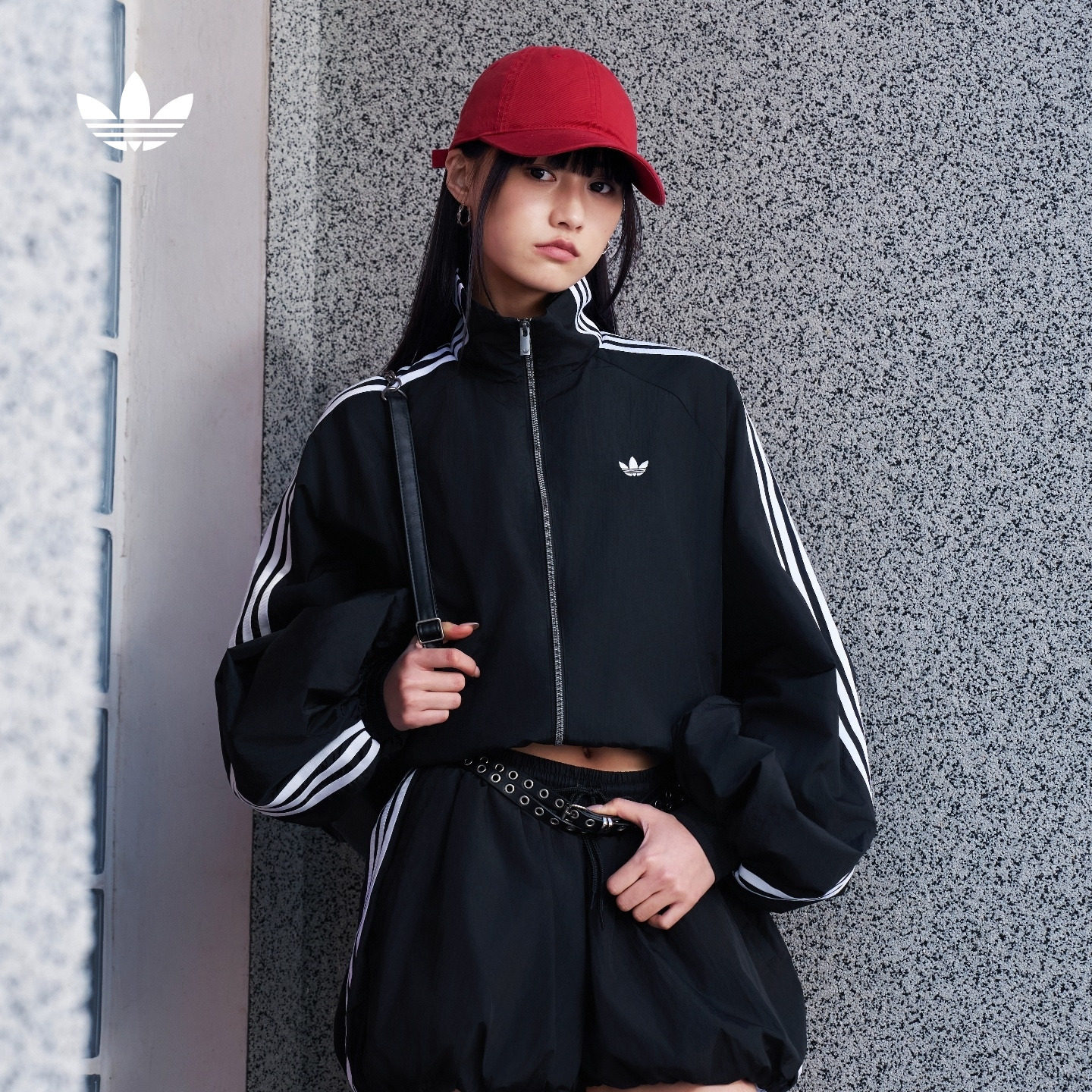 时尚百搭宽松漏斗领运动薄外套女装春季新款adidas阿迪达斯三叶草