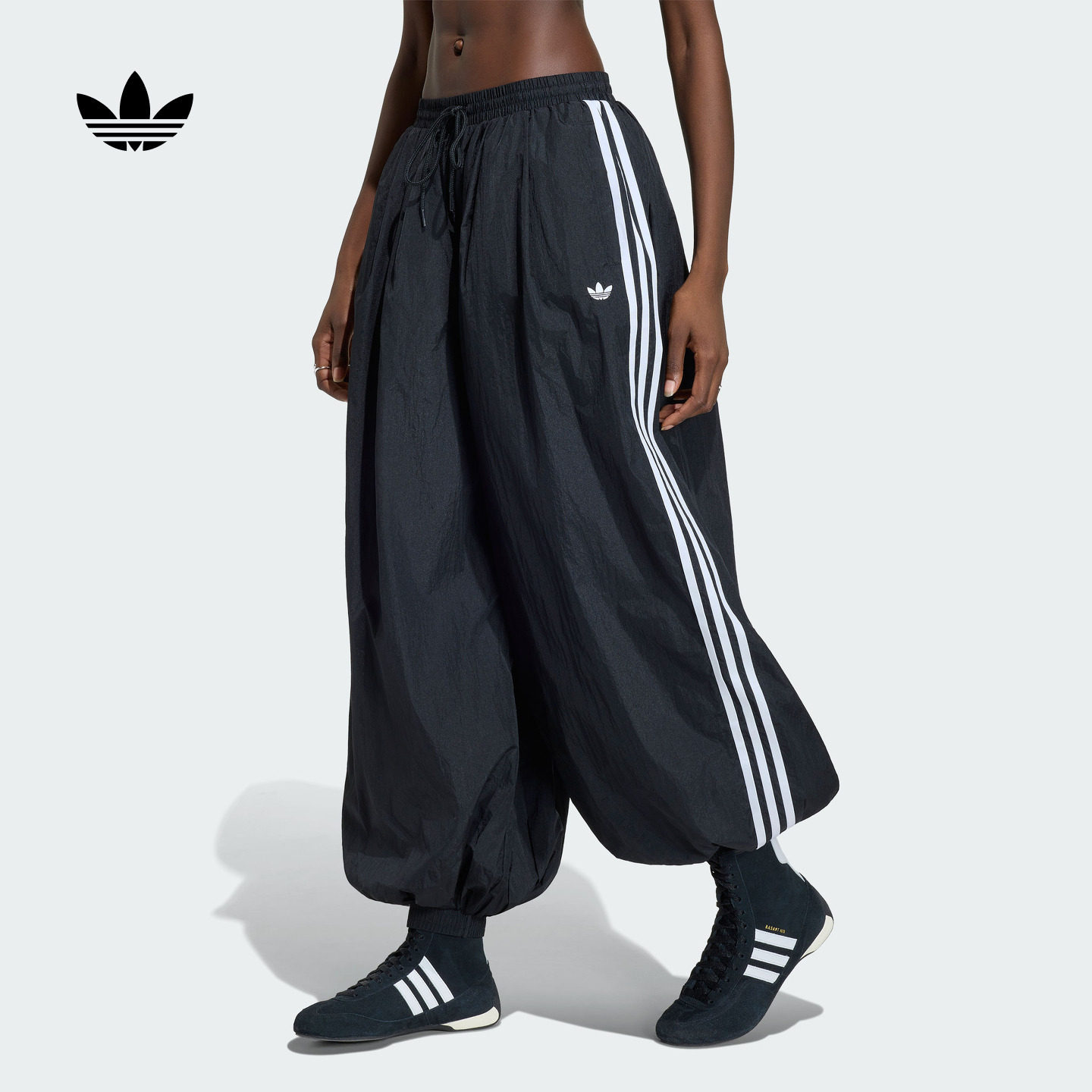 时尚休闲日常宽松运动裤气球裤女装春季新款adidas阿迪达斯三叶草