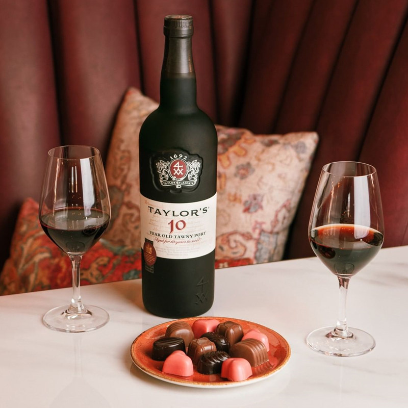 泰来十年波特茶色波特的典范 taylors 10 years old tawny port