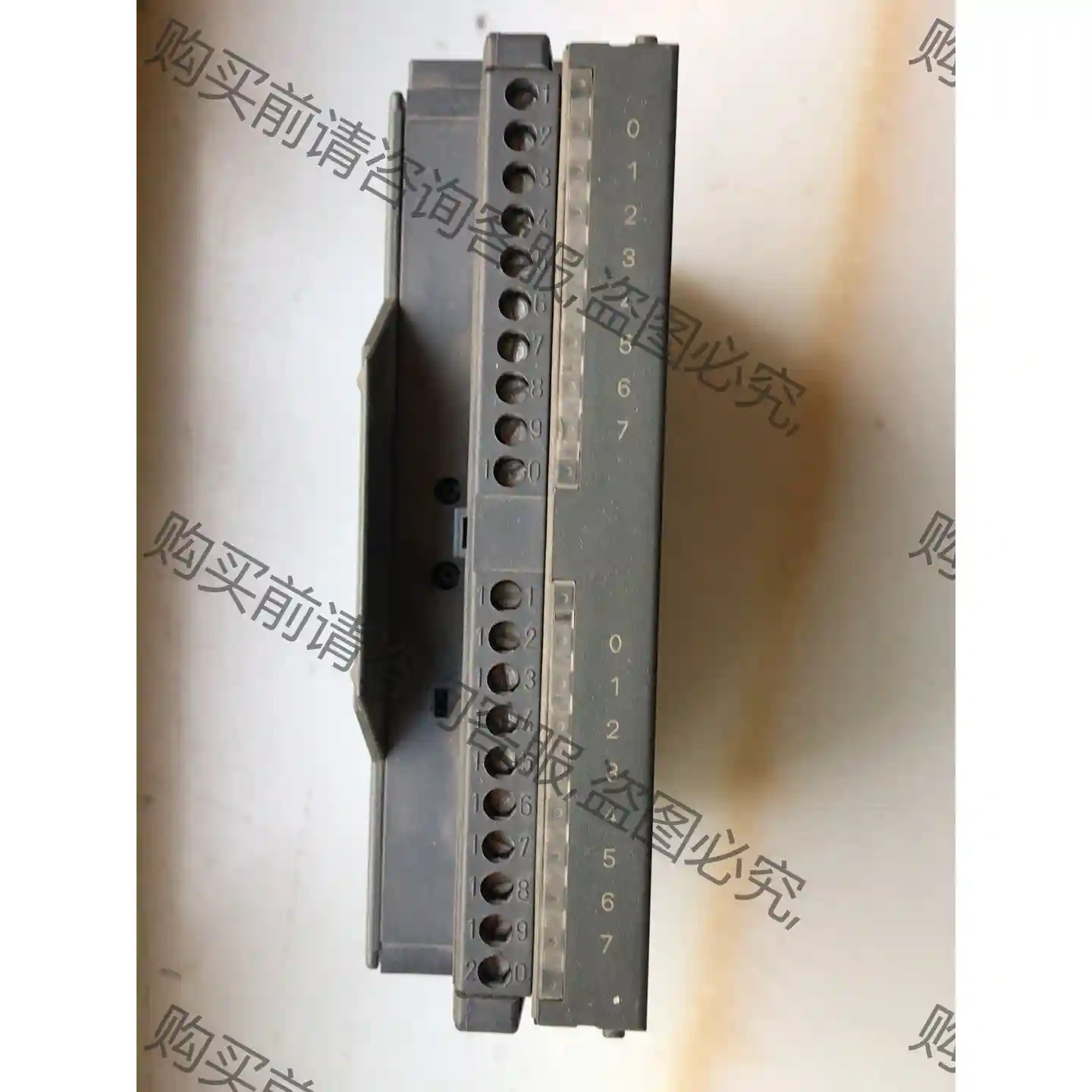 西门ziS7300模块一个。旧机外壳有裂，缺盖板。6ES732 议价再拍