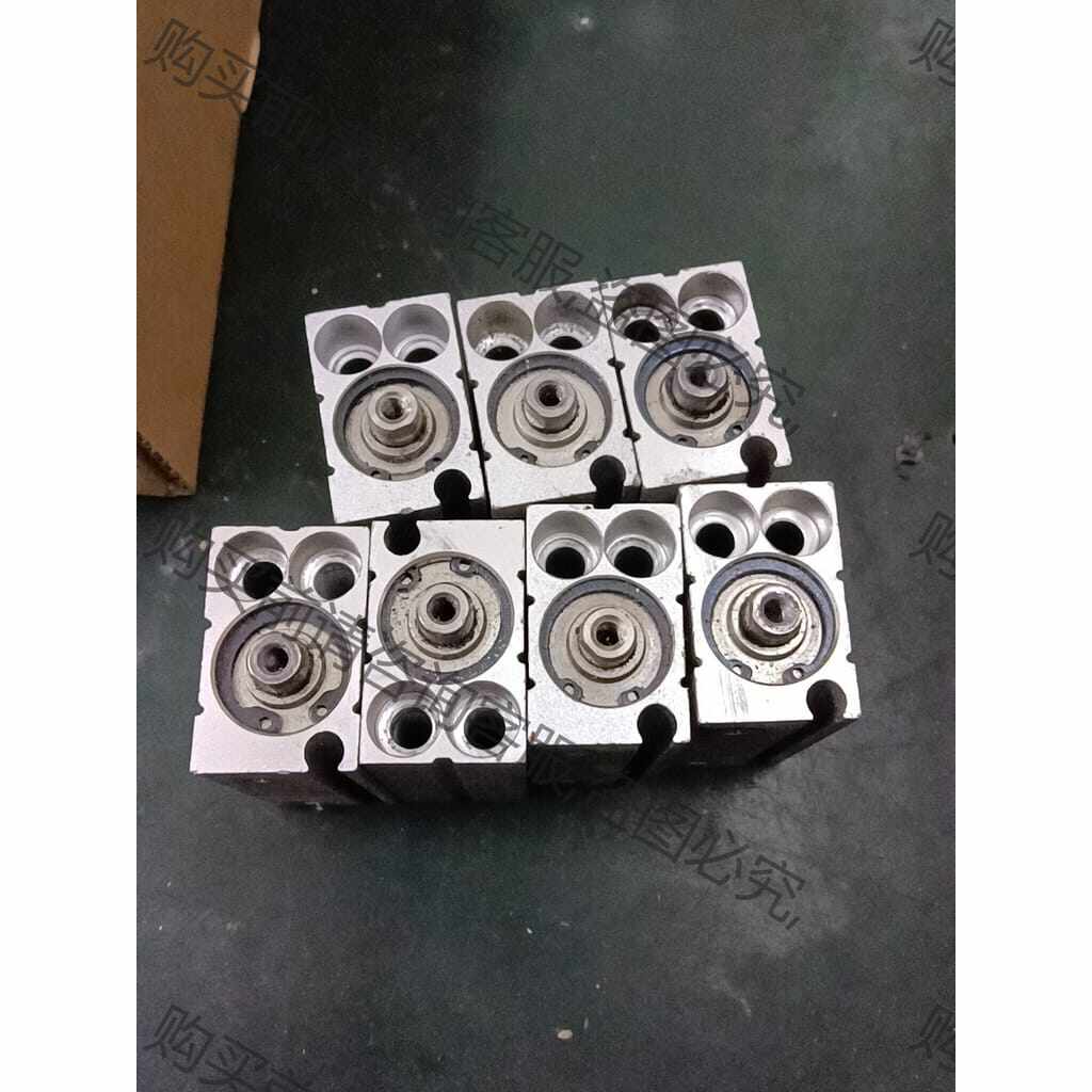 功能正常议价 SM小气缸CDUJS12-20D有7个成色好