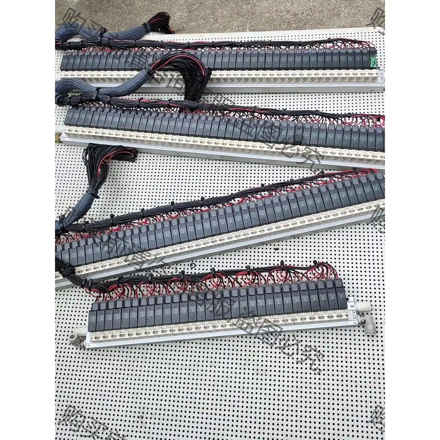 进口贴片机拆机SM电磁阀岛VQ110U-5MO-Z和VQ1 议价再拍 拆机件