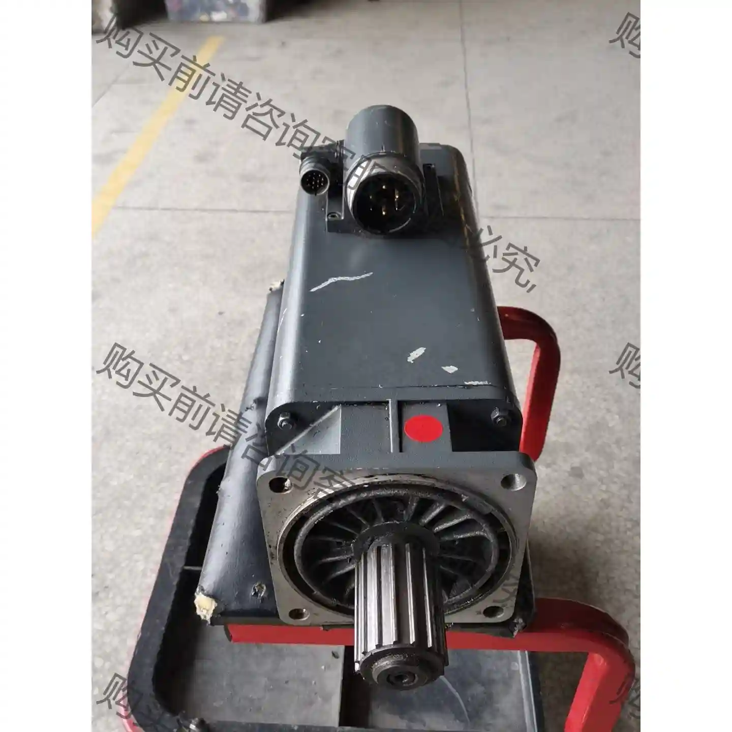 拆机西门zi伺服电机1FT5076-0AK71-1-Z，600 议价再拍 拆机件