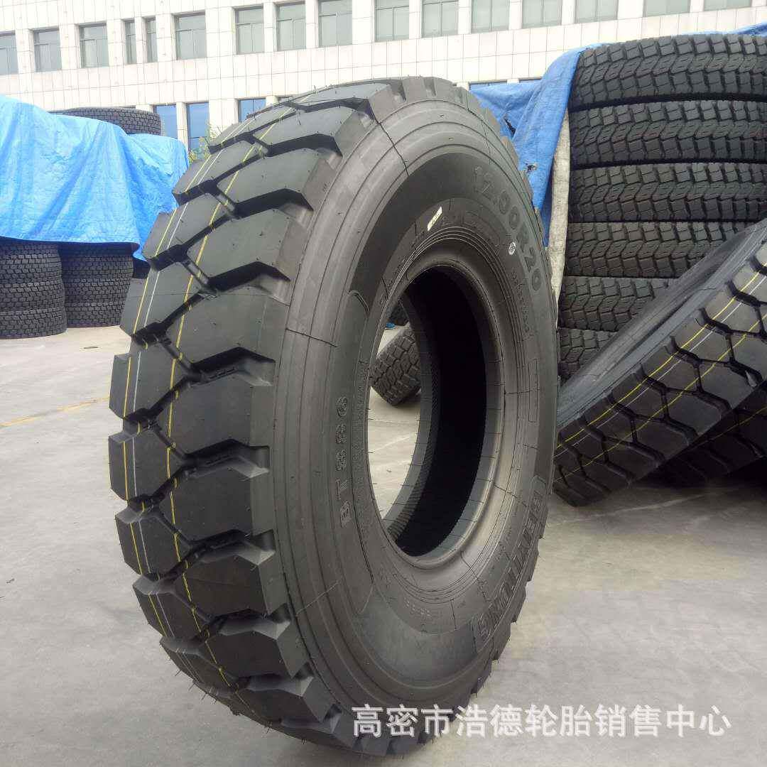 1100R201200R20配内胎垫带耐磨卡车钢丝轮胎重载轮胎渣土车轮胎