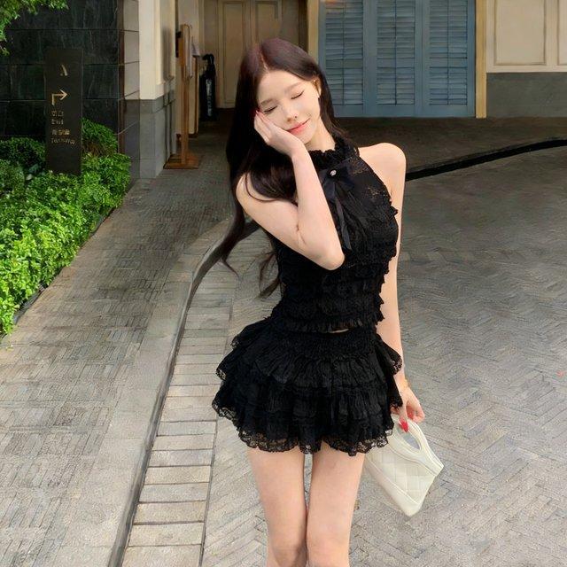 黑色蝴蝶结露肩无袖背心