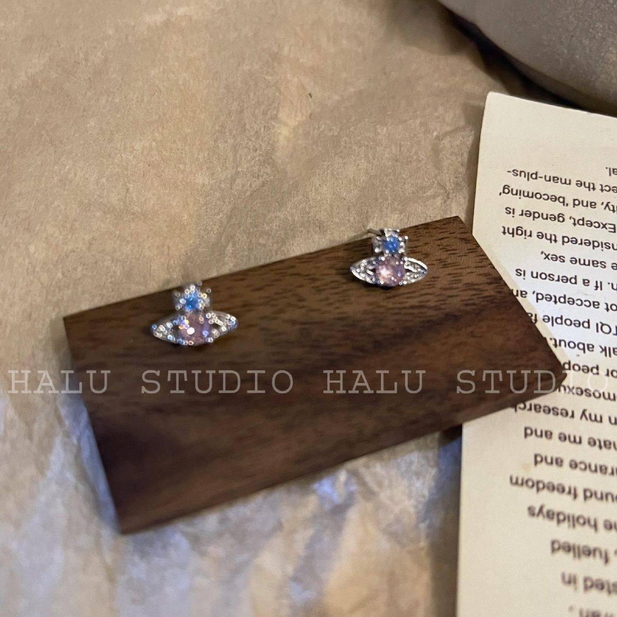 「halu」蜜罐行星蓝粉配色小众银针满钻土星精致甜酷耳钉